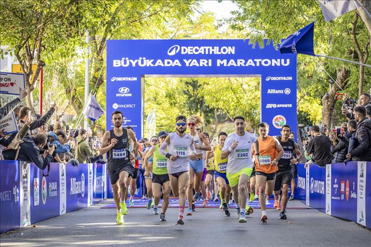 Büyükada Yarı Maratonu'na rekor katılım